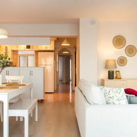 Flat With Sea View Near Karsiyaka Coast İzmir