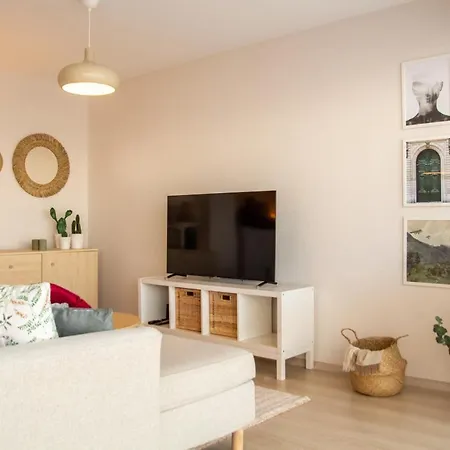Apartment Flat With Sea View Near Karsiyaka Coast *